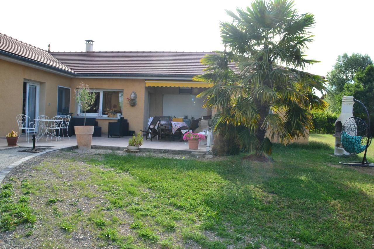 Bed and Breakfast Alaguyauder le KOTA Chatillon-sur-Broue Exterior foto
